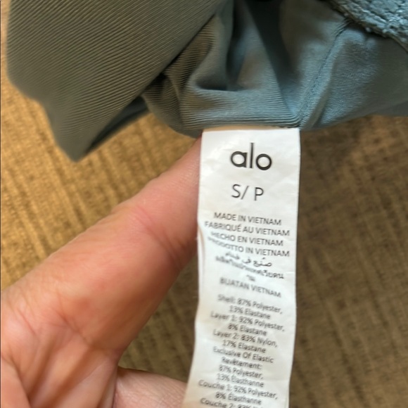 Alo yoga Real Blue Sports Bra - Picture 9 of 9